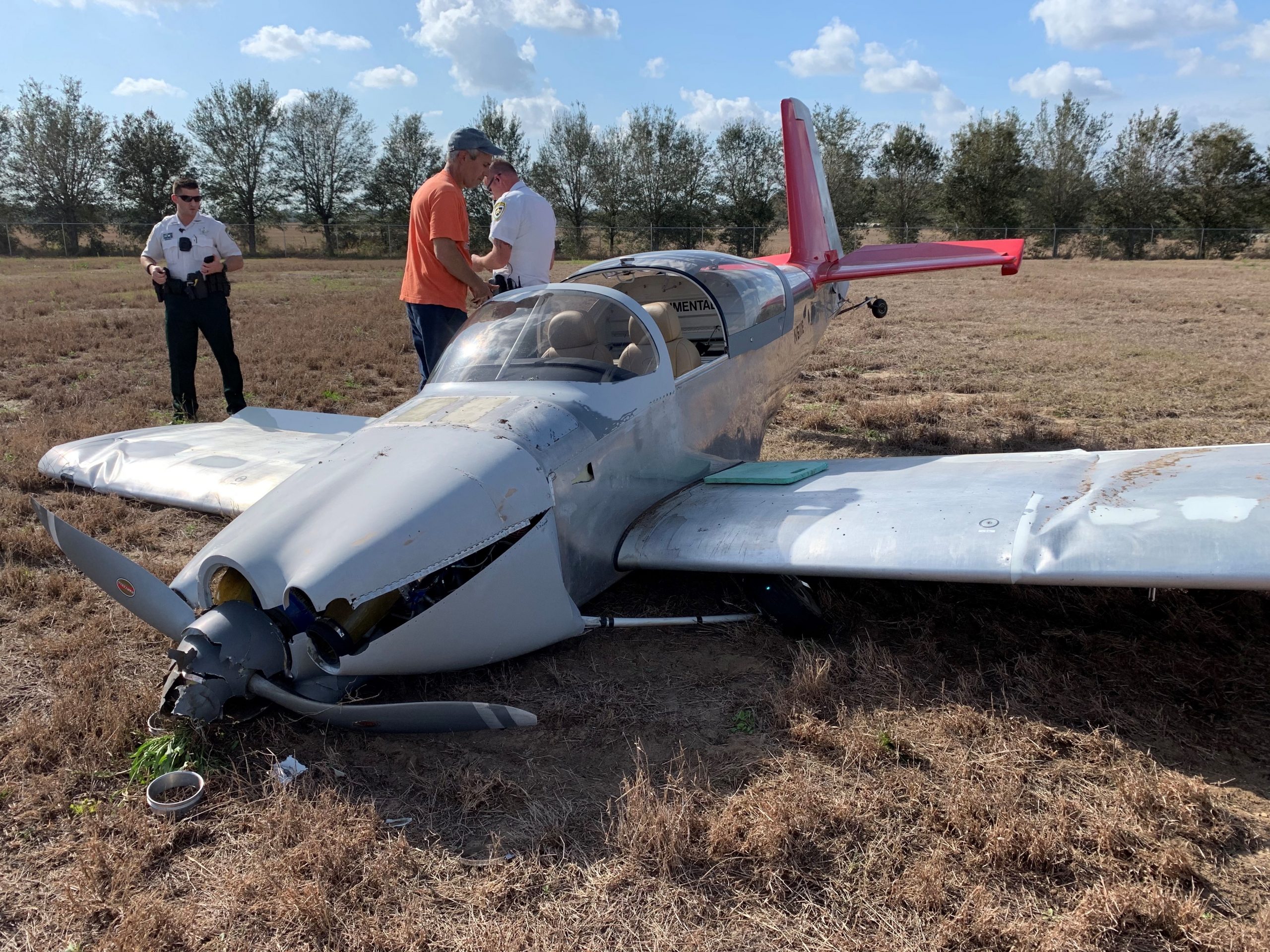 Air Crash Survivor Urges Fellow Aviators to Install 406 MHz ELT