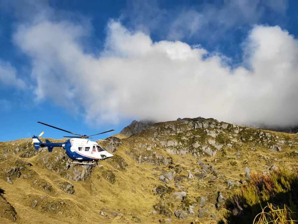 Hunter Uses ACR PLB for Mountainside Rescue