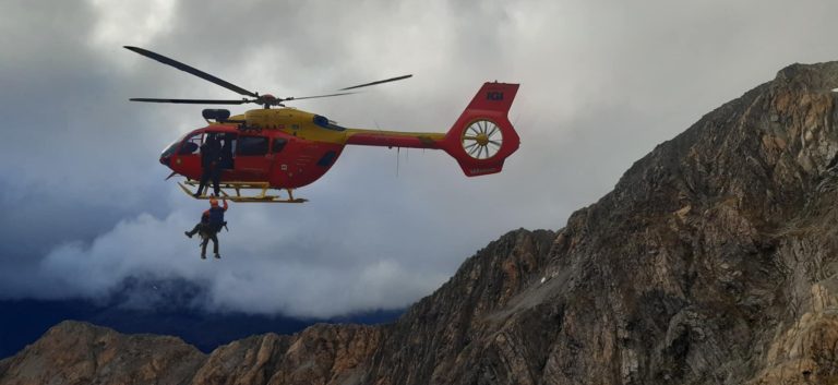 Arthur’s Pass Climber Survives Fall After Activating Beacon