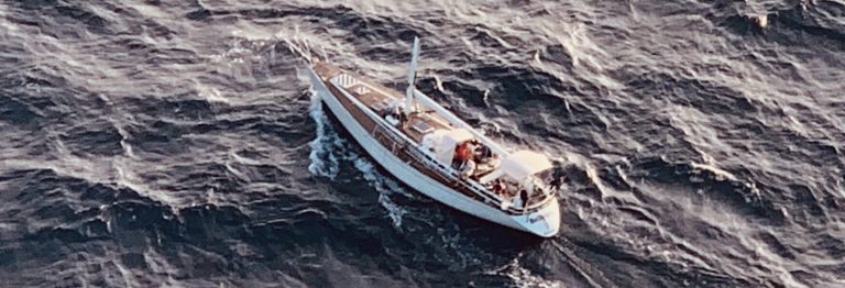 ACR GlobalFix EPIRB Supports Boating Crew During Emergency
